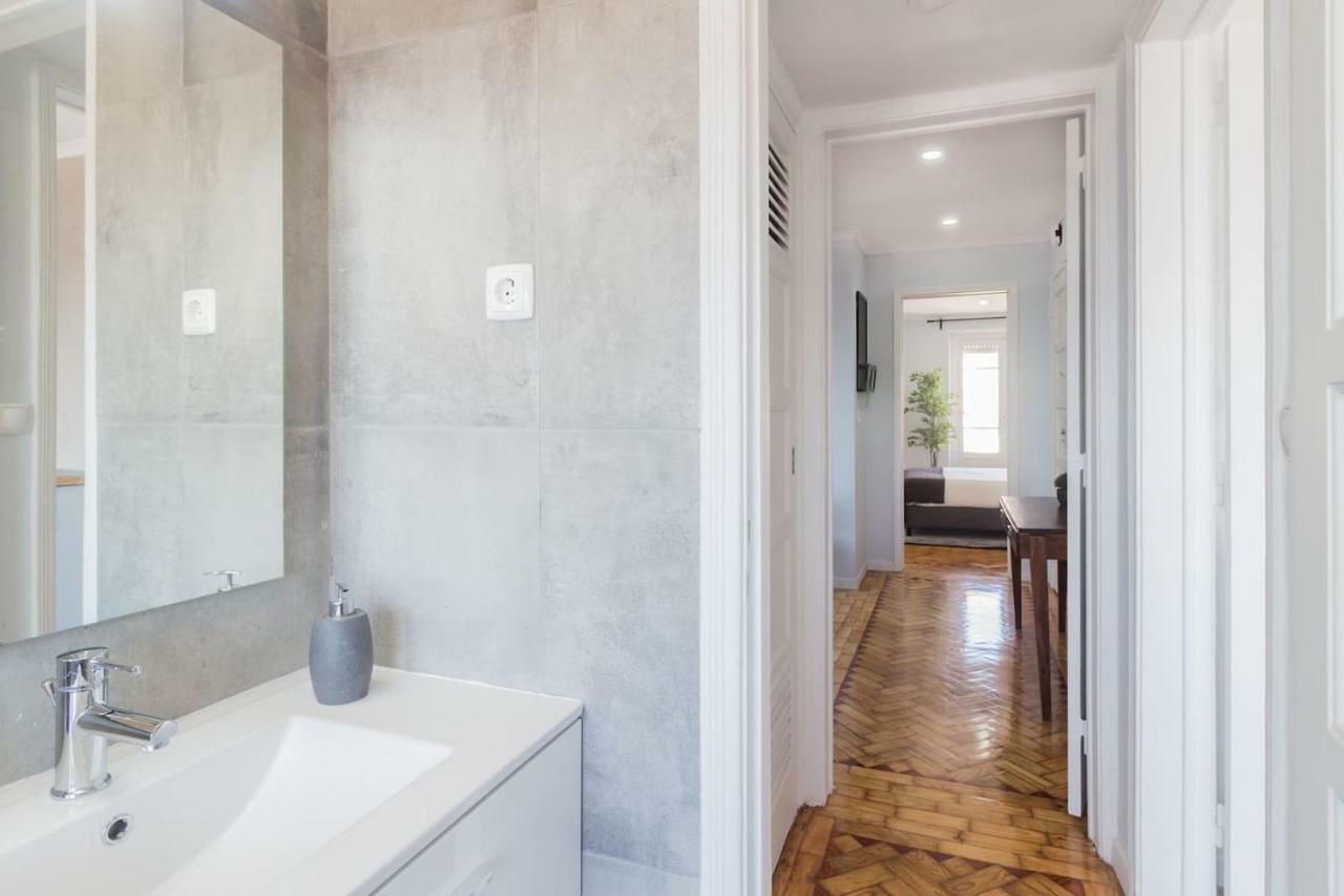 Ola Lisbon - Lapa With Panoramic View II Apartment ภายนอก รูปภาพ