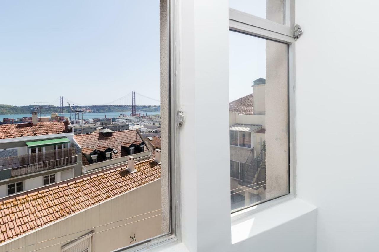 Ola Lisbon - Lapa With Panoramic View II Apartment ภายนอก รูปภาพ